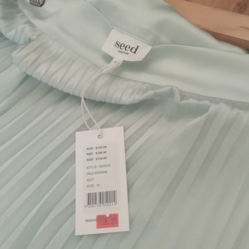 BNWT Seed Heritage pale mint pleated midi skirt size 10 - Picture 2 of 8
